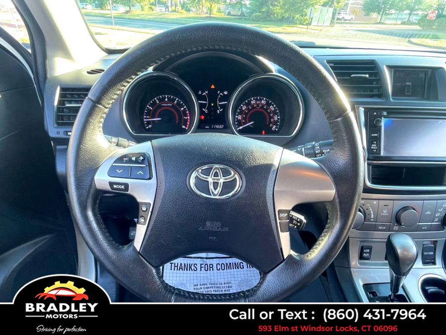 2013 Toyota Highlander SE AWD, available for sale in Windsor Locks, Connecticut | Bradley Motors Inc. Windsor Locks, Connecticut 2013 Toyota Highlander SE AWD, available for sale in Windsor Locks, Connecticut | Bradley Motors Inc. Windsor Locks, Connecticut