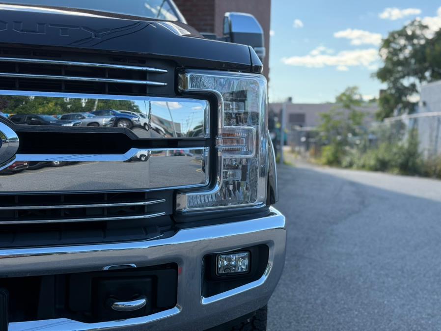 2017 Ford F-350 Lariat photo 4