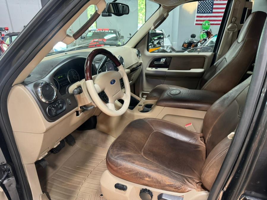 2005 Ford Expedition 5.4L King Ranch 4WD, available for sale in Oxford, Connecticut | Buonauto Enterprises. Oxford, Connecticut 2005 Ford Expedition 5.4L King Ranch 4WD, available for sale in Oxford, Connecticut | Buonauto Enterprises. Oxford, Connecticut
