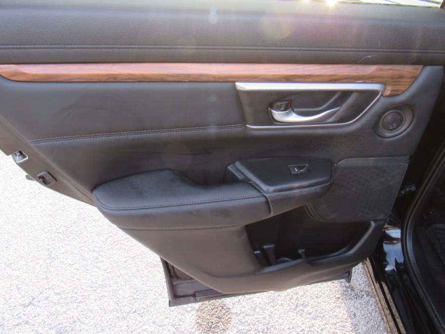 2022 Honda CR-V EX-L, available for sale in Worcester, Massachusetts | Hilario's Auto Sales Inc.. Worcester, Massachusetts 2022 Honda CR-V EX-L, available for sale in Worcester, Massachusetts | Hilario's Auto Sales Inc.. Worcester, Massachusetts