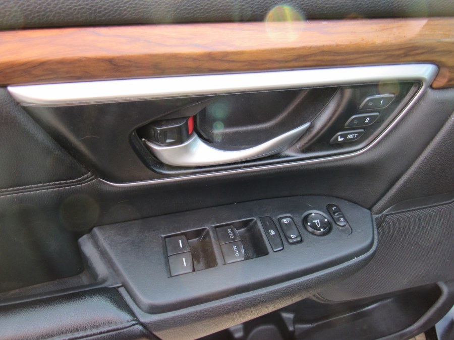 2022 Honda CR-V EX-L, available for sale in Worcester, Massachusetts | Hilario's Auto Sales Inc.. Worcester, Massachusetts 2022 Honda CR-V EX-L, available for sale in Worcester, Massachusetts | Hilario's Auto Sales Inc.. Worcester, Massachusetts