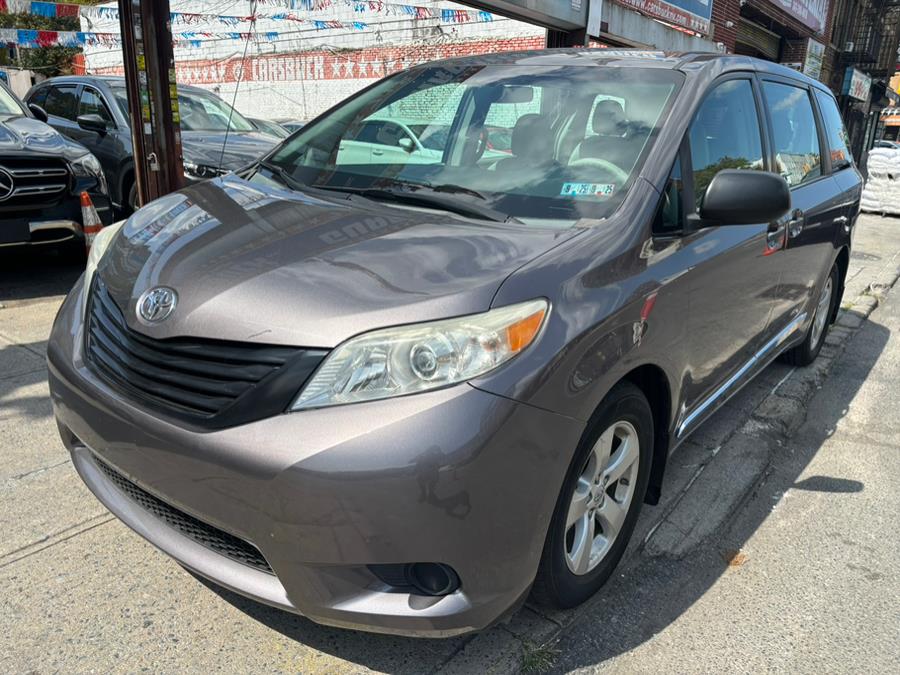 2014 Toyota Sienna 5dr 7-Pass Van V6 L FWD (Natl), available for sale in Brooklyn, New York | Carsbuck Inc.. Brooklyn, New York 2014 Toyota Sienna 5dr 7-Pass Van V6 L FWD (Natl), available for sale in Brooklyn, New York | Carsbuck Inc.. Brooklyn, New York