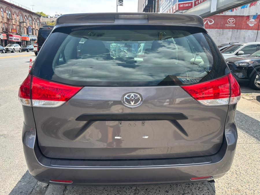 2014 Toyota Sienna 5dr 7-Pass Van V6 L FWD (Natl), available for sale in Brooklyn, New York | Carsbuck Inc.. Brooklyn, New York 2014 Toyota Sienna 5dr 7-Pass Van V6 L FWD (Natl), available for sale in Brooklyn, New York | Carsbuck Inc.. Brooklyn, New York
