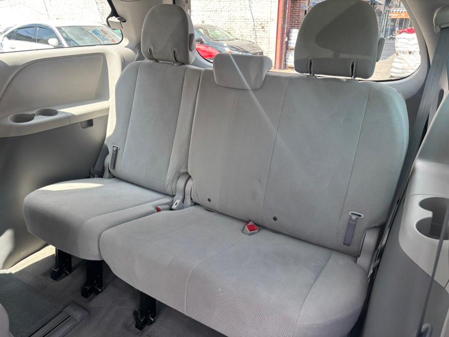 2014 Toyota Sienna 5dr 7-Pass Van V6 L FWD (Natl), available for sale in Brooklyn, New York | Carsbuck Inc.. Brooklyn, New York 2014 Toyota Sienna 5dr 7-Pass Van V6 L FWD (Natl), available for sale in Brooklyn, New York | Carsbuck Inc.. Brooklyn, New York