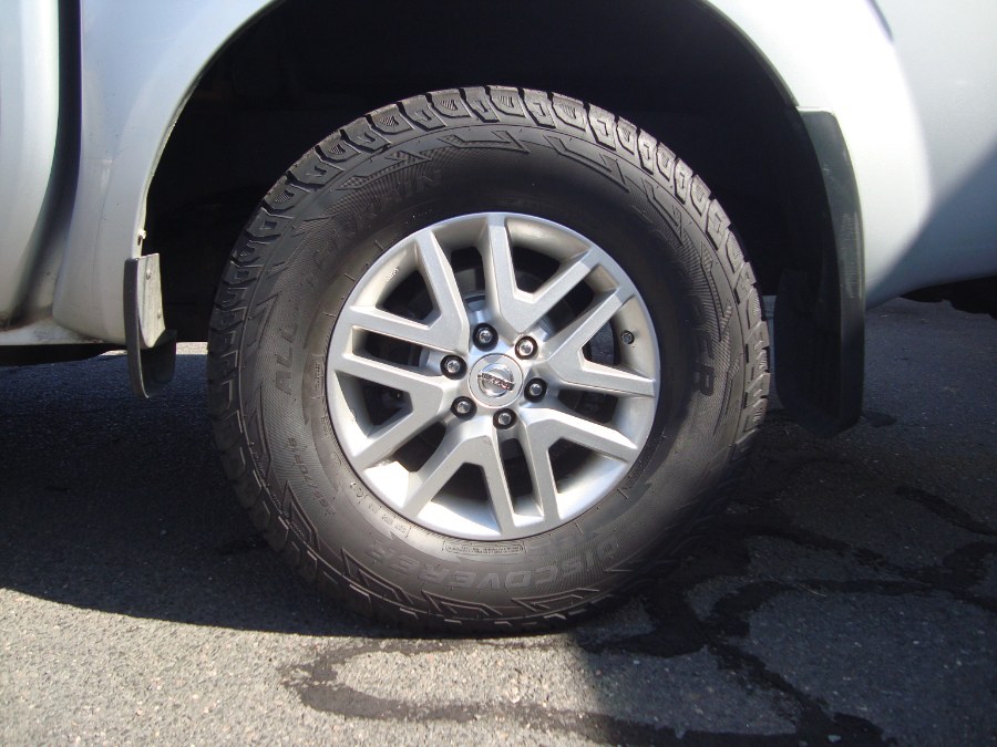 2016 Nissan Frontier 4WD Crew Cab SWB Auto SV, available for sale in Manchester, Connecticut | Yara Motors. Manchester, Connecticut 2016 Nissan Frontier 4WD Crew Cab SWB Auto SV, available for sale in Manchester, Connecticut | Yara Motors. Manchester, Connecticut