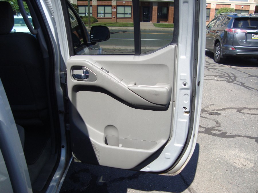 2016 Nissan Frontier 4WD Crew Cab SWB Auto SV, available for sale in Manchester, Connecticut | Yara Motors. Manchester, Connecticut 2016 Nissan Frontier 4WD Crew Cab SWB Auto SV, available for sale in Manchester, Connecticut | Yara Motors. Manchester, Connecticut