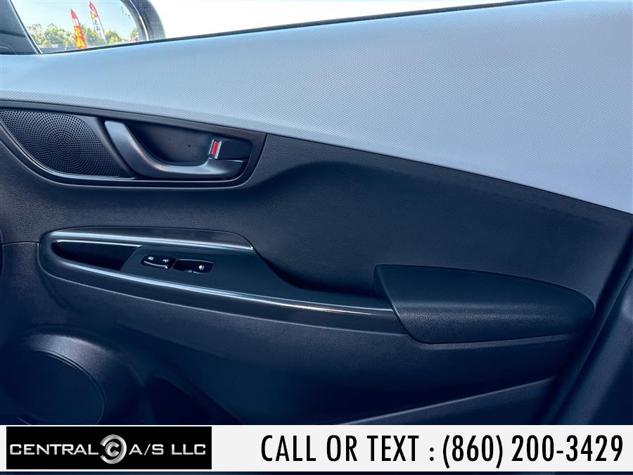 2019 Hyundai Kona SEL Auto AWD, available for sale in East Windsor, Connecticut | Central A/S LLC. East Windsor, Connecticut 2019 Hyundai Kona SEL Auto AWD, available for sale in East Windsor, Connecticut | Central A/S LLC. East Windsor, Connecticut