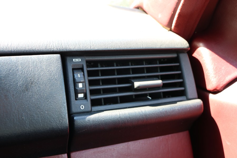 1986 Mercedes-Benz 300 Series 4dr Sedan 300E, available for sale in Bristol, Connecticut | Dealmax Motors LLC. Bristol, Connecticut 1986 Mercedes-Benz 300 Series 4dr Sedan 300E, available for sale in Bristol, Connecticut | Dealmax Motors LLC. Bristol, Connecticut