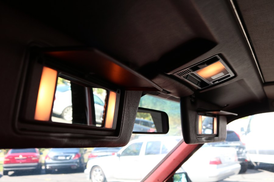 1986 Mercedes-Benz 300 Series 4dr Sedan 300E, available for sale in Bristol, Connecticut | Dealmax Motors LLC. Bristol, Connecticut 1986 Mercedes-Benz 300 Series 4dr Sedan 300E, available for sale in Bristol, Connecticut | Dealmax Motors LLC. Bristol, Connecticut