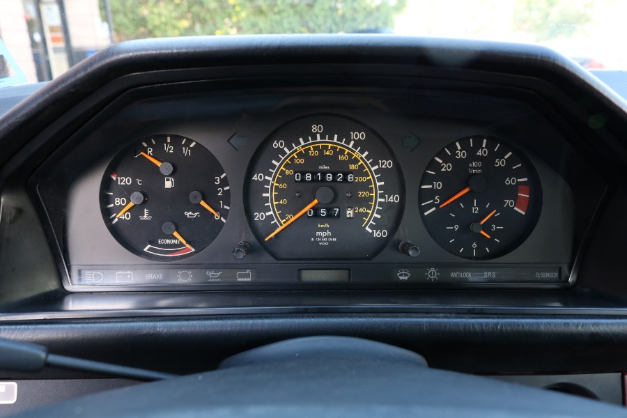 1986 Mercedes-Benz 300 Series 4dr Sedan 300E, available for sale in Bristol, Connecticut | Dealmax Motors LLC. Bristol, Connecticut 1986 Mercedes-Benz 300 Series 4dr Sedan 300E, available for sale in Bristol, Connecticut | Dealmax Motors LLC. Bristol, Connecticut