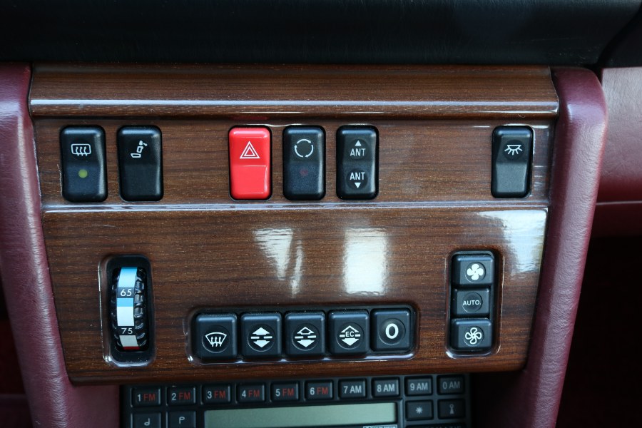 1986 Mercedes-Benz 300 Series 4dr Sedan 300E, available for sale in Bristol, Connecticut | Dealmax Motors LLC. Bristol, Connecticut 1986 Mercedes-Benz 300 Series 4dr Sedan 300E, available for sale in Bristol, Connecticut | Dealmax Motors LLC. Bristol, Connecticut