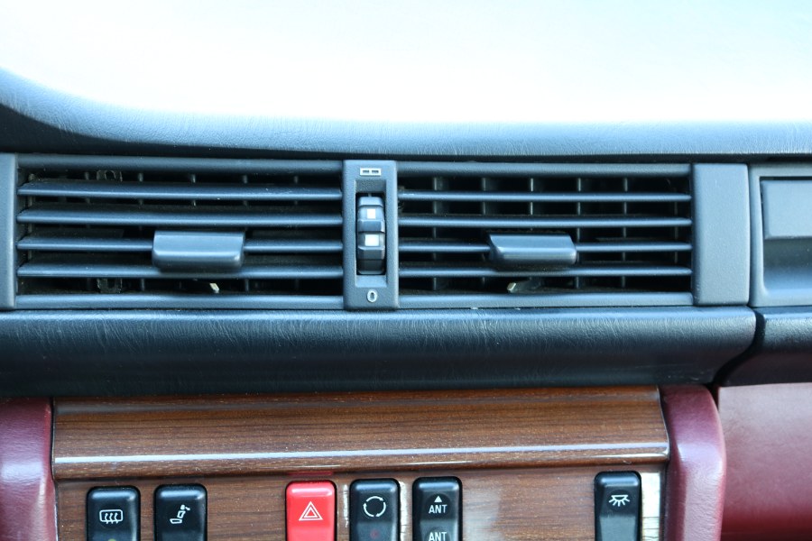 1986 Mercedes-Benz 300 Series 4dr Sedan 300E, available for sale in Bristol, Connecticut | Dealmax Motors LLC. Bristol, Connecticut 1986 Mercedes-Benz 300 Series 4dr Sedan 300E, available for sale in Bristol, Connecticut | Dealmax Motors LLC. Bristol, Connecticut