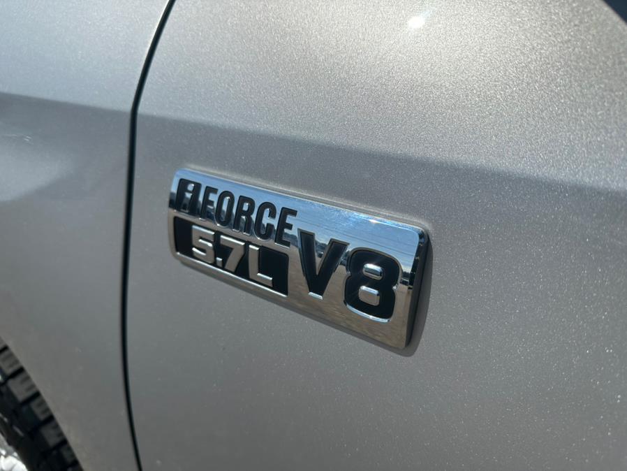 2015 Toyota Tundra 4WD Truck CrewMax 5.7L V8 6-Spd AT SR5 (Natl), available for sale in South Windsor, Connecticut | Mike And Tony Auto Sales, Inc. South Windsor, Connecticut 2015 Toyota Tundra 4WD Truck CrewMax 5.7L V8 6-Spd AT SR5 (Natl), available for sale in South Windsor, Connecticut | Mike And Tony Auto Sales, Inc. South Windsor, Connecticut