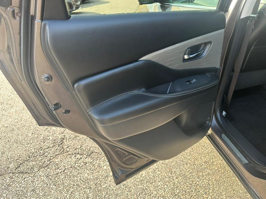2015 Nissan Murano AWD 4dr Platinum, available for sale in South Windsor, Connecticut | Mike And Tony Auto Sales, Inc. South Windsor, Connecticut 2015 Nissan Murano AWD 4dr Platinum, available for sale in South Windsor, Connecticut | Mike And Tony Auto Sales, Inc. South Windsor, Connecticut