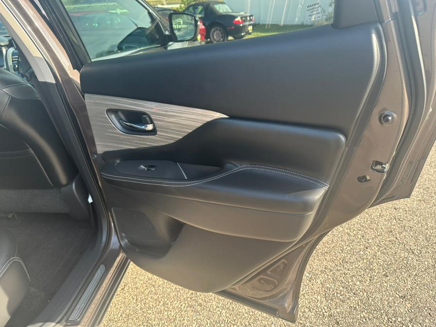 2015 Nissan Murano AWD 4dr Platinum, available for sale in South Windsor, Connecticut | Mike And Tony Auto Sales, Inc. South Windsor, Connecticut 2015 Nissan Murano AWD 4dr Platinum, available for sale in South Windsor, Connecticut | Mike And Tony Auto Sales, Inc. South Windsor, Connecticut