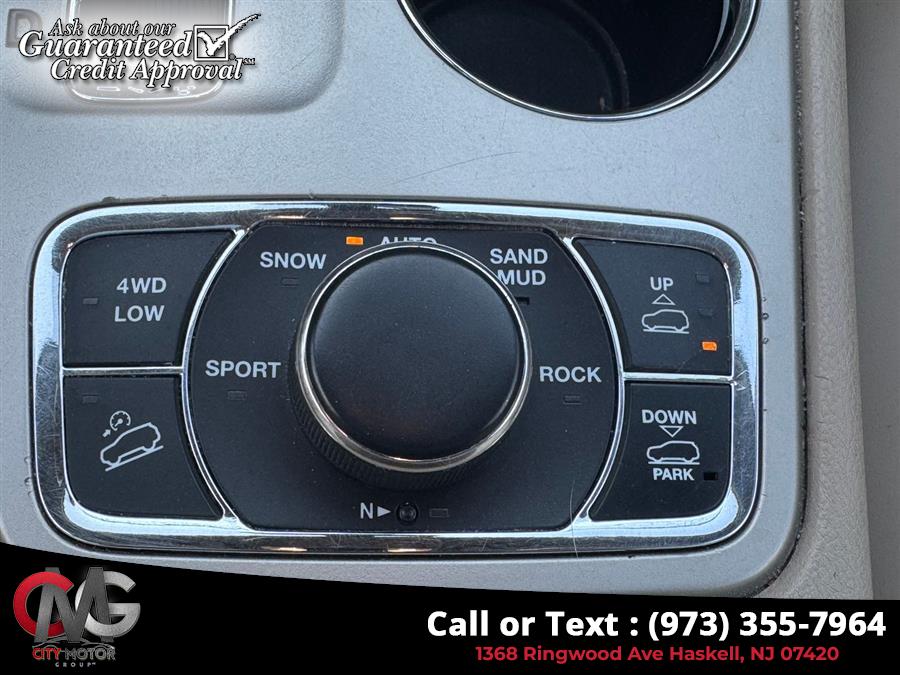 2012 Jeep Grand Cherokee Overland, available for sale in Haskell, New Jersey | City Motor Group Inc.. Haskell, New Jersey 2012 Jeep Grand Cherokee Overland, available for sale in Haskell, New Jersey | City Motor Group Inc.. Haskell, New Jersey
