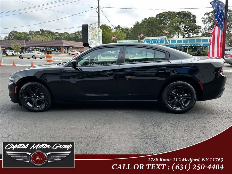 2021 Dodge Charger SXT photo 3