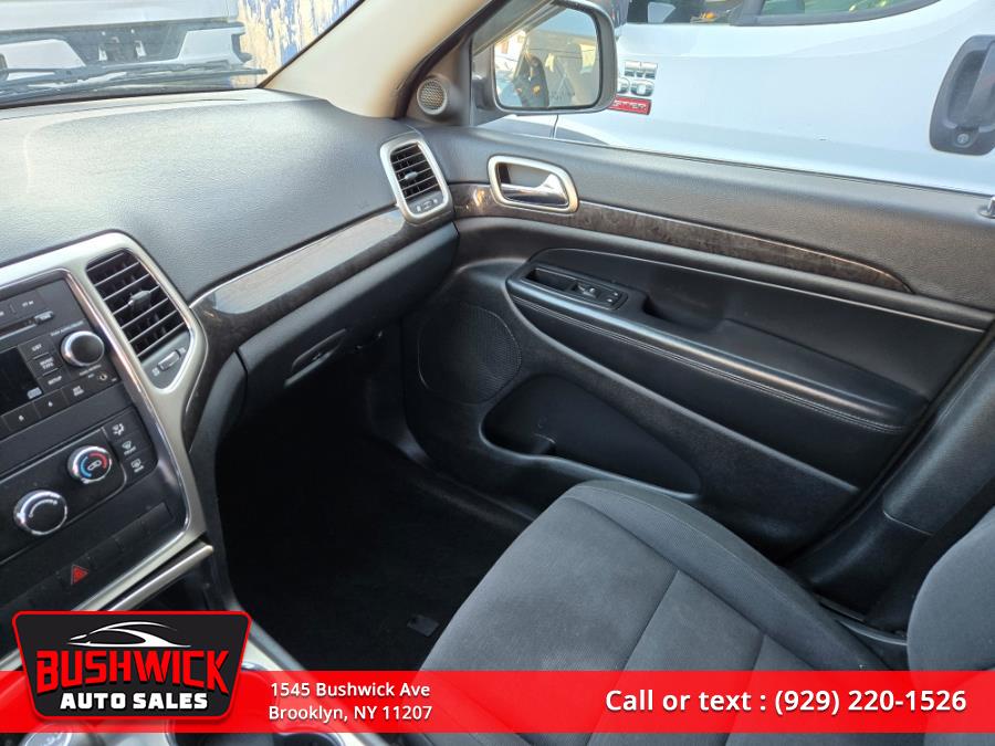 2011 Jeep Grand Cherokee 4WD 4dr Laredo, available for sale in Brooklyn, New York | Bushwick Auto Sales LLC. Brooklyn, New York 2011 Jeep Grand Cherokee 4WD 4dr Laredo, available for sale in Brooklyn, New York | Bushwick Auto Sales LLC. Brooklyn, New York