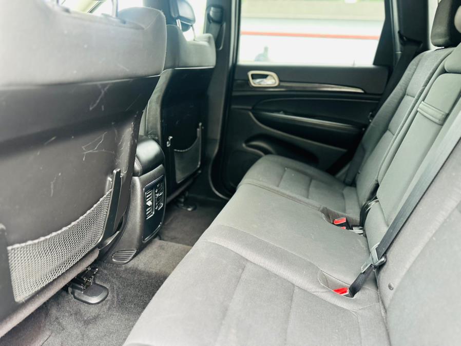2013 Jeep Grand Cherokee 4WD 4dr Laredo, available for sale in Springfield, Massachusetts | Auto Globe LLC. Springfield, Massachusetts 2013 Jeep Grand Cherokee 4WD 4dr Laredo, available for sale in Springfield, Massachusetts | Auto Globe LLC. Springfield, Massachusetts