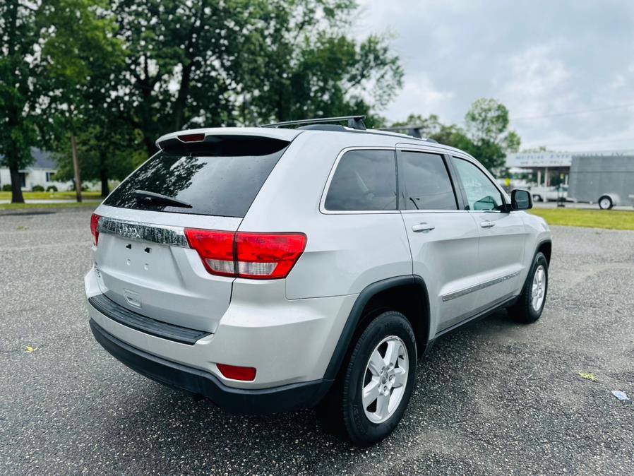 2013 Jeep Grand Cherokee 4WD 4dr Laredo, available for sale in Springfield, Massachusetts | Auto Globe LLC. Springfield, Massachusetts 2013 Jeep Grand Cherokee 4WD 4dr Laredo, available for sale in Springfield, Massachusetts | Auto Globe LLC. Springfield, Massachusetts