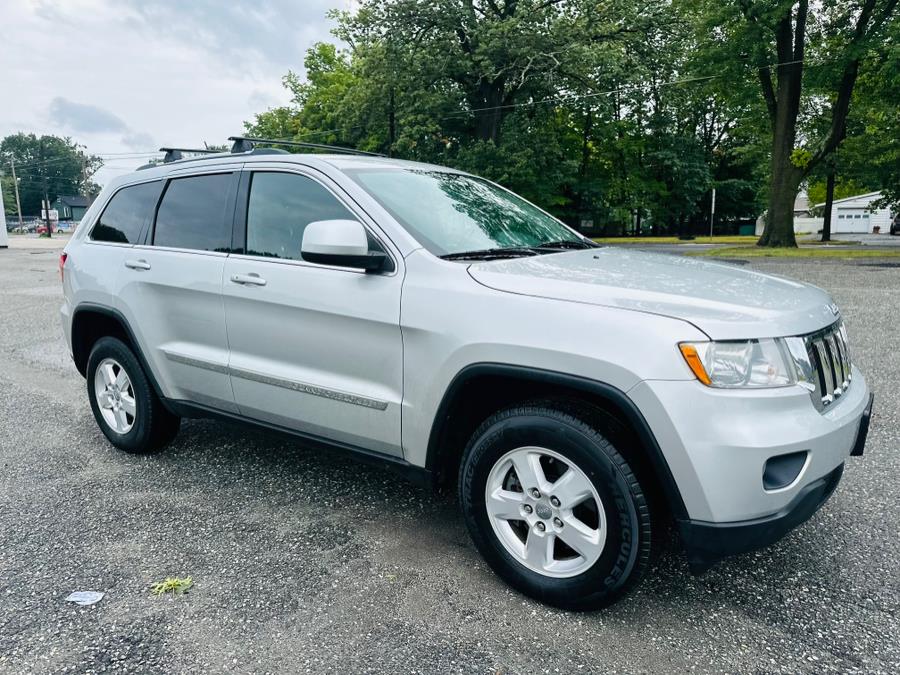 2013 Jeep Grand Cherokee 4WD 4dr Laredo, available for sale in Springfield, Massachusetts | Auto Globe LLC. Springfield, Massachusetts 2013 Jeep Grand Cherokee 4WD 4dr Laredo, available for sale in Springfield, Massachusetts | Auto Globe LLC. Springfield, Massachusetts