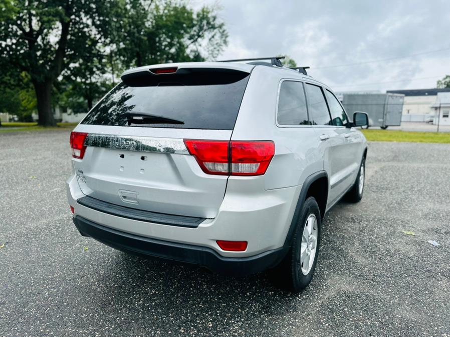 2013 Jeep Grand Cherokee 4WD 4dr Laredo, available for sale in Springfield, Massachusetts | Auto Globe LLC. Springfield, Massachusetts 2013 Jeep Grand Cherokee 4WD 4dr Laredo, available for sale in Springfield, Massachusetts | Auto Globe LLC. Springfield, Massachusetts