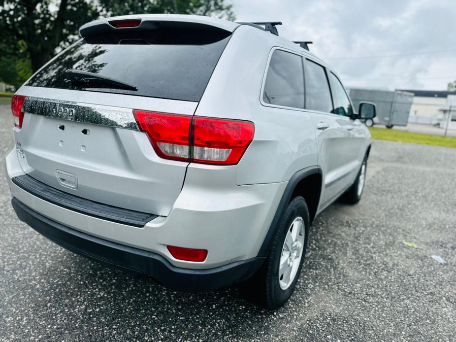 2013 Jeep Grand Cherokee 4WD 4dr Laredo, available for sale in Springfield, Massachusetts | Auto Globe LLC. Springfield, Massachusetts 2013 Jeep Grand Cherokee 4WD 4dr Laredo, available for sale in Springfield, Massachusetts | Auto Globe LLC. Springfield, Massachusetts