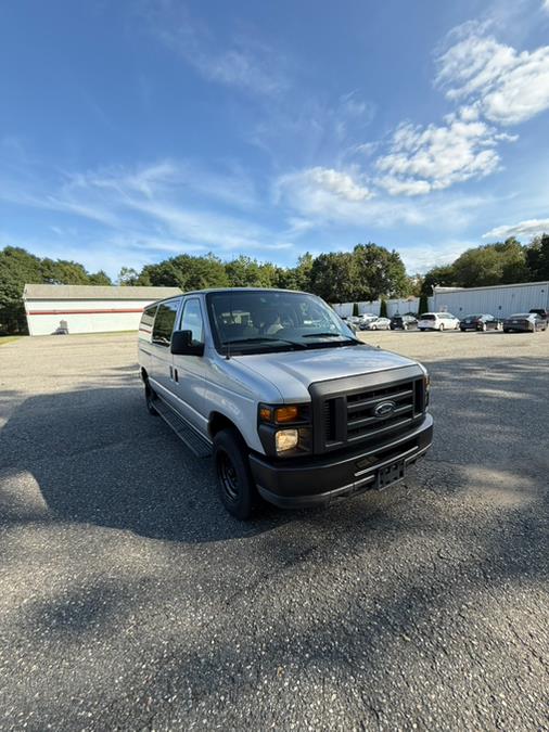 2013 Ford Econoline Wagon 10 passangers E-350 Super Duty XL, available for sale in Springfield, Massachusetts | Auto Globe LLC. Springfield, Massachusetts 2013 Ford Econoline Wagon 10 passangers E-350 Super Duty XL, available for sale in Springfield, Massachusetts | Auto Globe LLC. Springfield, Massachusetts