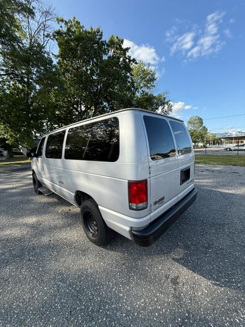 2013 Ford Econoline Wagon 10 passangers E-350 Super Duty XL, available for sale in Springfield, Massachusetts | Auto Globe LLC. Springfield, Massachusetts 2013 Ford Econoline Wagon 10 passangers E-350 Super Duty XL, available for sale in Springfield, Massachusetts | Auto Globe LLC. Springfield, Massachusetts
