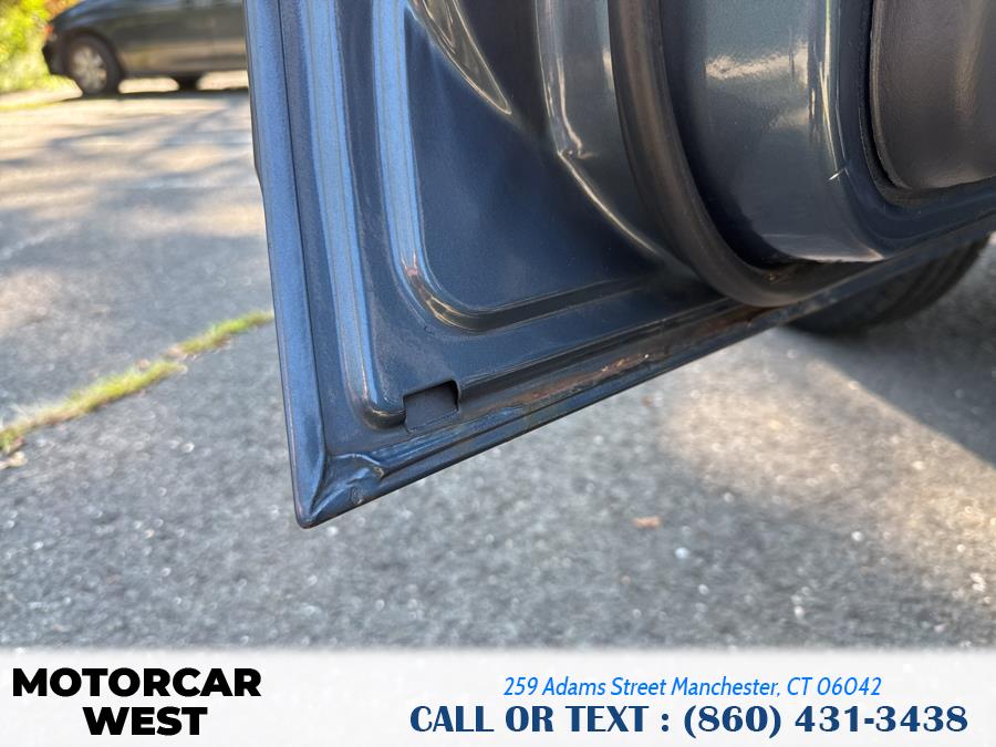 2003 Jeep Grand Cherokee 4dr Laredo, available for sale in Manchester, Connecticut | Motorcar West. Manchester, Connecticut 2003 Jeep Grand Cherokee 4dr Laredo, available for sale in Manchester, Connecticut | Motorcar West. Manchester, Connecticut