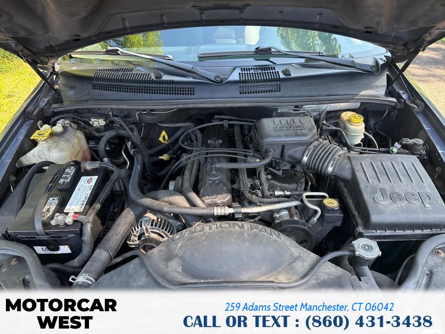 2003 Jeep Grand Cherokee 4dr Laredo, available for sale in Manchester, Connecticut | Motorcar West. Manchester, Connecticut 2003 Jeep Grand Cherokee 4dr Laredo, available for sale in Manchester, Connecticut | Motorcar West. Manchester, Connecticut