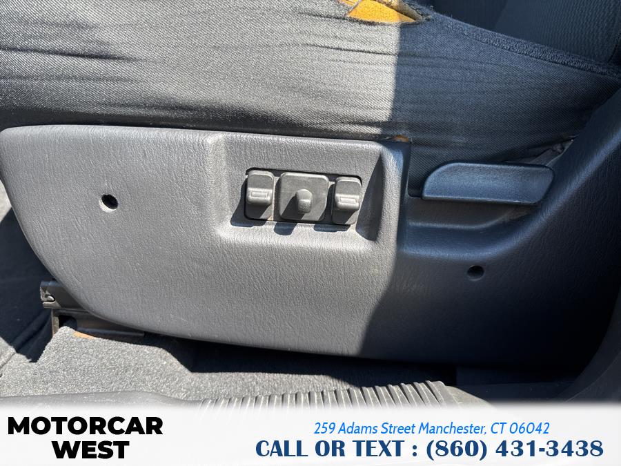 2003 Jeep Grand Cherokee 4dr Laredo, available for sale in Manchester, Connecticut | Motorcar West. Manchester, Connecticut 2003 Jeep Grand Cherokee 4dr Laredo, available for sale in Manchester, Connecticut | Motorcar West. Manchester, Connecticut