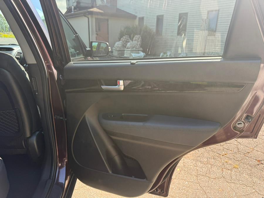 2014 Kia Sorento 2WD 4dr I4 LX, available for sale in East Windsor, Connecticut | STS Automotive. East Windsor, Connecticut 2014 Kia Sorento 2WD 4dr I4 LX, available for sale in East Windsor, Connecticut | STS Automotive. East Windsor, Connecticut