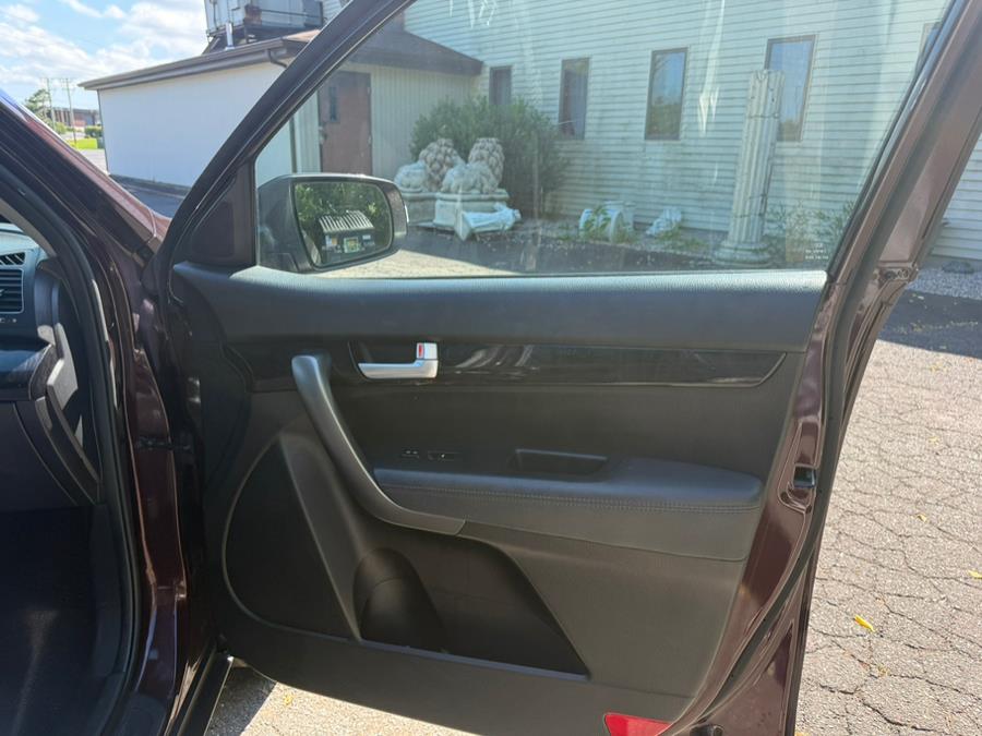 2014 Kia Sorento 2WD 4dr I4 LX, available for sale in East Windsor, Connecticut | STS Automotive. East Windsor, Connecticut 2014 Kia Sorento 2WD 4dr I4 LX, available for sale in East Windsor, Connecticut | STS Automotive. East Windsor, Connecticut