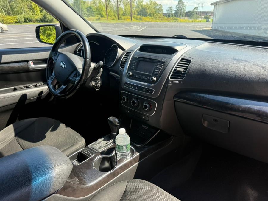 2014 Kia Sorento 2WD 4dr I4 LX, available for sale in East Windsor, Connecticut | STS Automotive. East Windsor, Connecticut 2014 Kia Sorento 2WD 4dr I4 LX, available for sale in East Windsor, Connecticut | STS Automotive. East Windsor, Connecticut