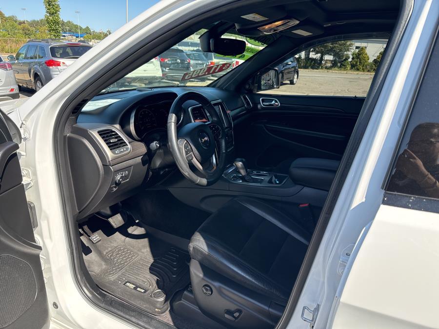 2018 Jeep Grand Cherokee Altitude 4x4 *Ltd Avail*, available for sale in Worcester, Massachusetts | Worcester Auto Outlet LLC. Worcester, Massachusetts 2018 Jeep Grand Cherokee Altitude 4x4 *Ltd Avail*, available for sale in Worcester, Massachusetts | Worcester Auto Outlet LLC. Worcester, Massachusetts