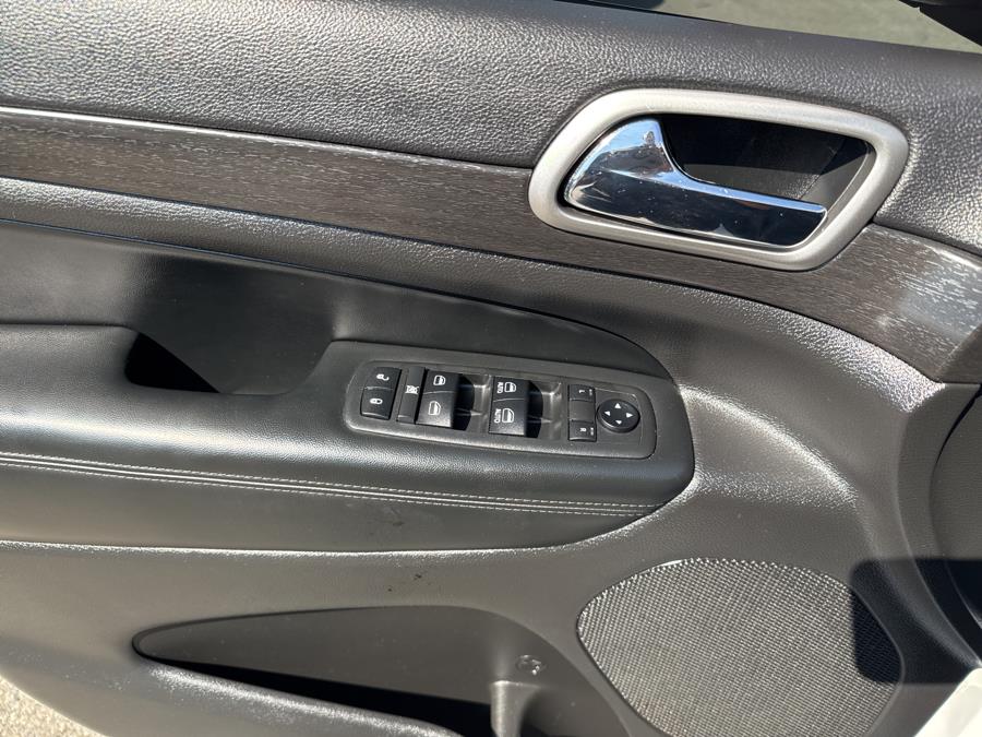 2018 Jeep Grand Cherokee Altitude 4x4 *Ltd Avail*, available for sale in Worcester, Massachusetts | Worcester Auto Outlet LLC. Worcester, Massachusetts 2018 Jeep Grand Cherokee Altitude 4x4 *Ltd Avail*, available for sale in Worcester, Massachusetts | Worcester Auto Outlet LLC. Worcester, Massachusetts