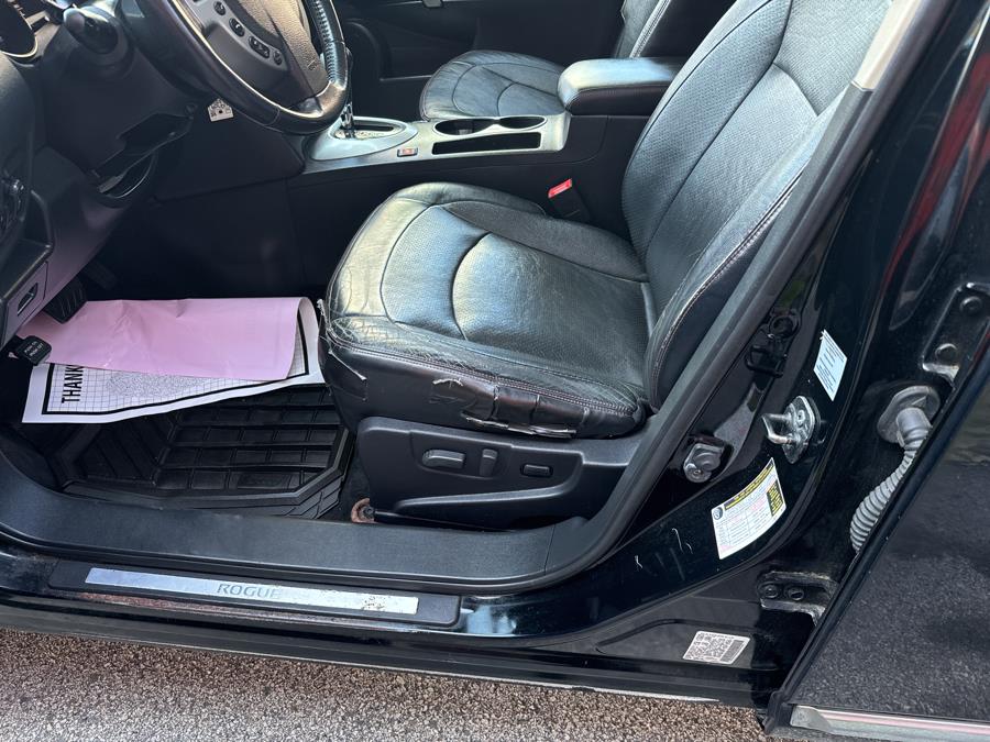 2011 Nissan Rogue AWD 4dr Krom Edition, available for sale in Worcester, Massachusetts | Worcester Auto Outlet LLC. Worcester, Massachusetts 2011 Nissan Rogue AWD 4dr Krom Edition, available for sale in Worcester, Massachusetts | Worcester Auto Outlet LLC. Worcester, Massachusetts