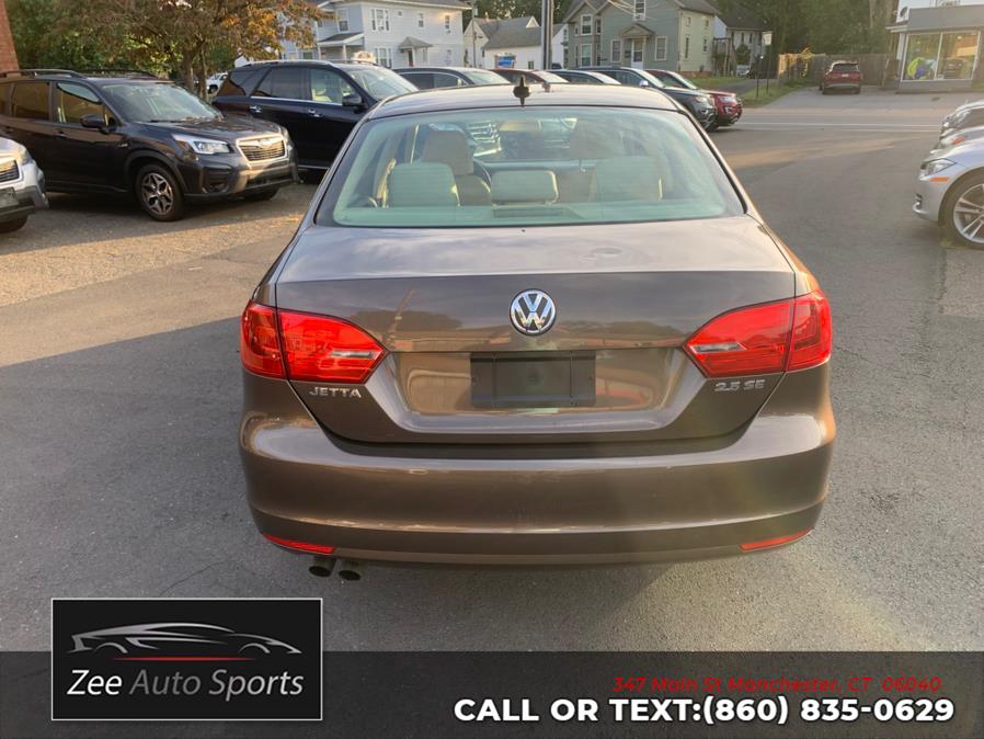 2011 Volkswagen Jetta Sedan 4dr Auto SE w/Convenience & Sunroof PZEV, available for sale in Manchester, Connecticut | Zee Auto Sports. Manchester, Connecticut 2011 Volkswagen Jetta Sedan 4dr Auto SE w/Convenience & Sunroof PZEV, available for sale in Manchester, Connecticut | Zee Auto Sports. Manchester, Connecticut