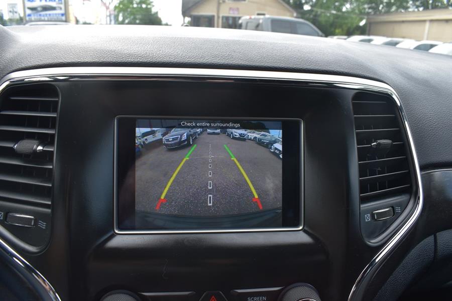2018 Jeep Grand Cherokee LAREDO, available for sale in Patchogue, New York | 112 Auto Plaza. Patchogue, New York 2018 Jeep Grand Cherokee LAREDO, available for sale in Patchogue, New York | 112 Auto Plaza. Patchogue, New York