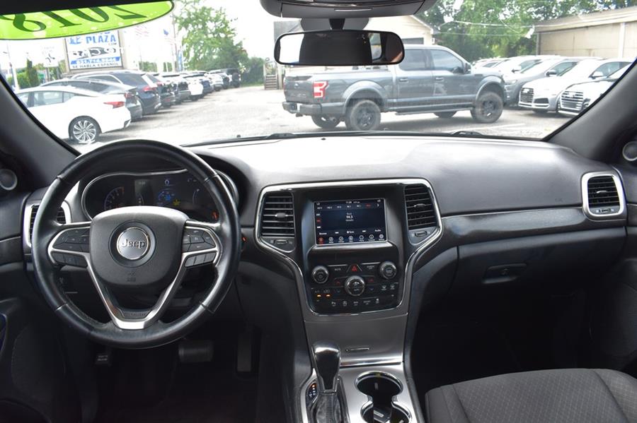 2018 Jeep Grand Cherokee LAREDO, available for sale in Patchogue, New York | 112 Auto Plaza. Patchogue, New York 2018 Jeep Grand Cherokee LAREDO, available for sale in Patchogue, New York | 112 Auto Plaza. Patchogue, New York