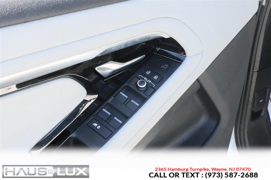 2022 Land Rover Range Rover Evoque S AWD, available for sale in Wayne, New Jersey | Haus of Lux. Wayne, New Jersey 2022 Land Rover Range Rover Evoque S AWD, available for sale in Wayne, New Jersey | Haus of Lux. Wayne, New Jersey