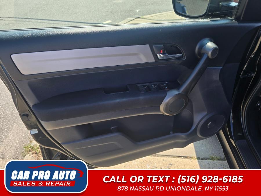 2011 Honda CR-V 4WD 5dr SE, available for sale in Uniondale, New York | Car Pro Auto. Uniondale, New York 2011 Honda CR-V 4WD 5dr SE, available for sale in Uniondale, New York | Car Pro Auto. Uniondale, New York