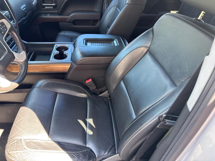 2017 GMC Sierra 2500HD 4WD Crew Cab SLE, available for sale in Waterbury, Connecticut | National Auto Brokers, Inc.. Waterbury, Connecticut 2017 GMC Sierra 2500HD 4WD Crew Cab SLE, available for sale in Waterbury, Connecticut | National Auto Brokers, Inc.. Waterbury, Connecticut
