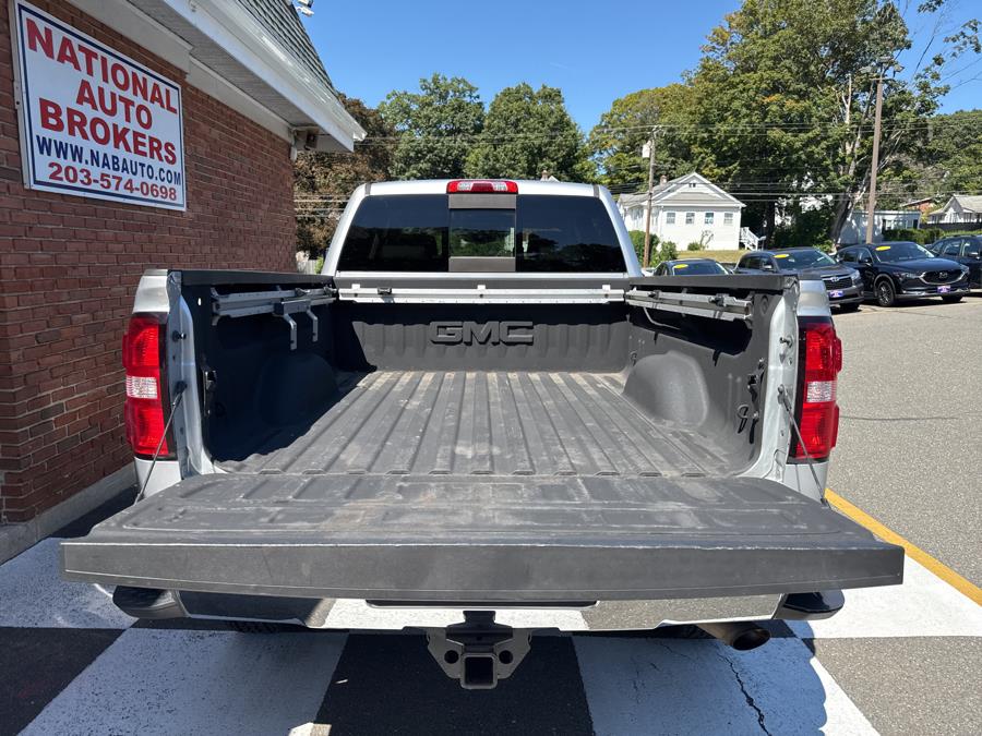2017 GMC Sierra 2500HD 4WD Crew Cab SLE, available for sale in Waterbury, Connecticut | National Auto Brokers, Inc.. Waterbury, Connecticut 2017 GMC Sierra 2500HD 4WD Crew Cab SLE, available for sale in Waterbury, Connecticut | National Auto Brokers, Inc.. Waterbury, Connecticut