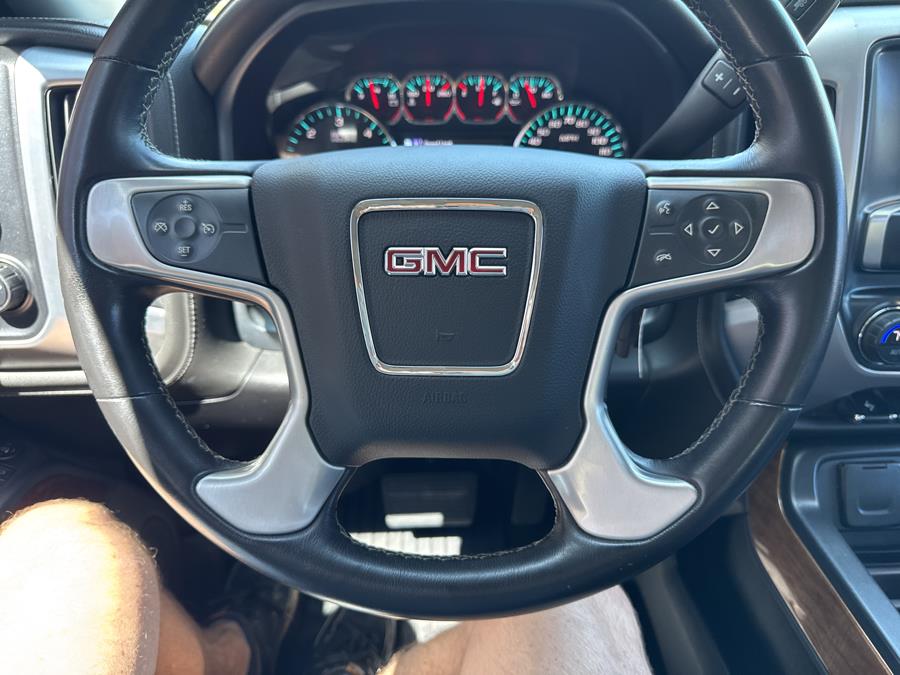 2017 GMC Sierra 2500HD 4WD Crew Cab SLE, available for sale in Waterbury, Connecticut | National Auto Brokers, Inc.. Waterbury, Connecticut 2017 GMC Sierra 2500HD 4WD Crew Cab SLE, available for sale in Waterbury, Connecticut | National Auto Brokers, Inc.. Waterbury, Connecticut