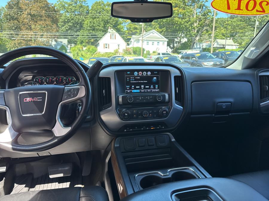 2017 GMC Sierra 2500HD 4WD Crew Cab SLE, available for sale in Waterbury, Connecticut | National Auto Brokers, Inc.. Waterbury, Connecticut 2017 GMC Sierra 2500HD 4WD Crew Cab SLE, available for sale in Waterbury, Connecticut | National Auto Brokers, Inc.. Waterbury, Connecticut