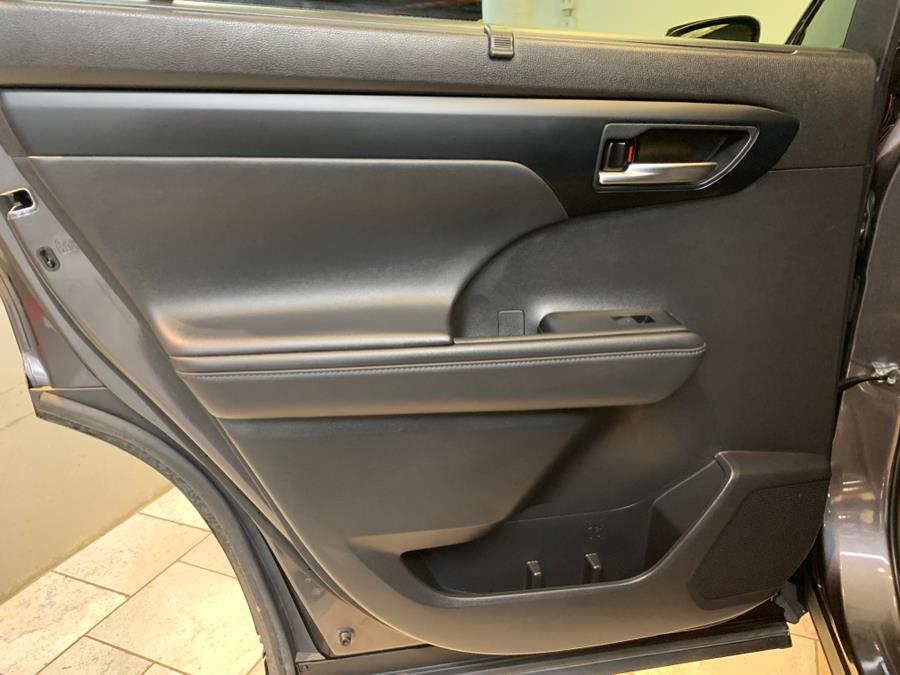 2022 Toyota Highlander XLE AWD (Natl), available for sale in Hillside, New Jersey | Euro Lux Auto. Hillside, New Jersey 2022 Toyota Highlander XLE AWD (Natl), available for sale in Hillside, New Jersey | Euro Lux Auto. Hillside, New Jersey