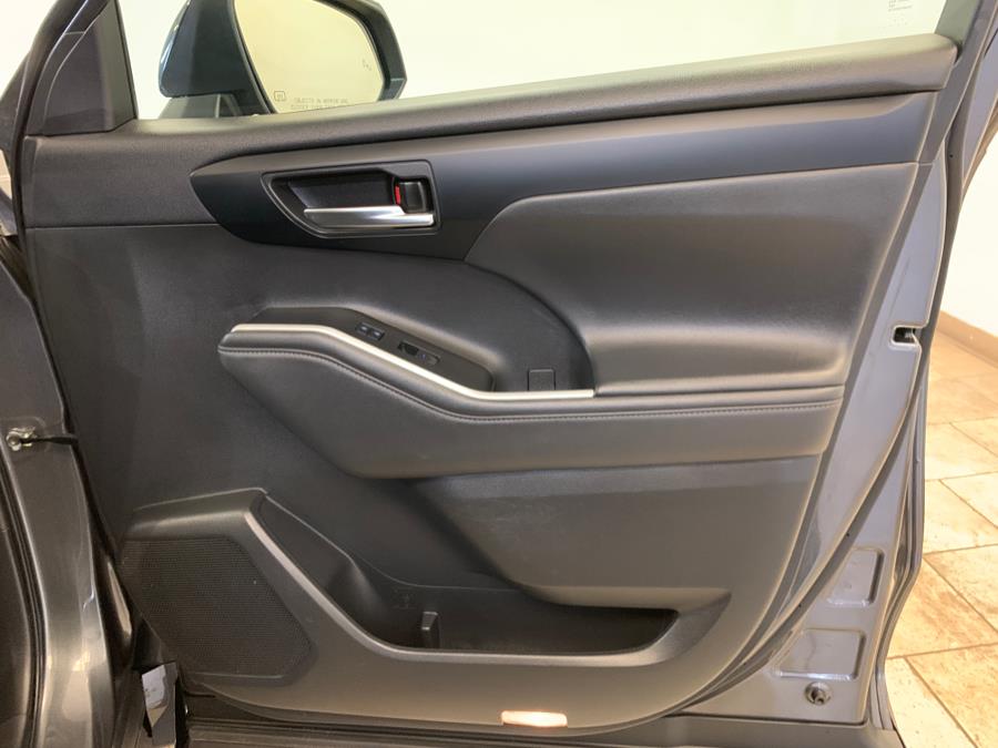 2022 Toyota Highlander XLE AWD (Natl), available for sale in Hillside, New Jersey | Euro Lux Auto. Hillside, New Jersey 2022 Toyota Highlander XLE AWD (Natl), available for sale in Hillside, New Jersey | Euro Lux Auto. Hillside, New Jersey