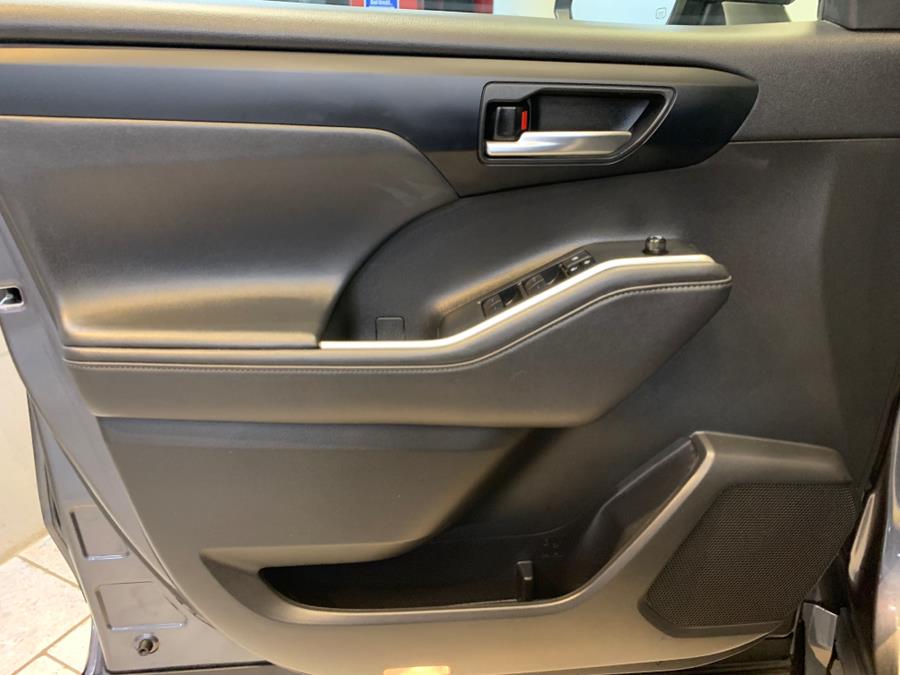 2022 Toyota Highlander XLE AWD (Natl), available for sale in Hillside, New Jersey | Euro Lux Auto. Hillside, New Jersey 2022 Toyota Highlander XLE AWD (Natl), available for sale in Hillside, New Jersey | Euro Lux Auto. Hillside, New Jersey